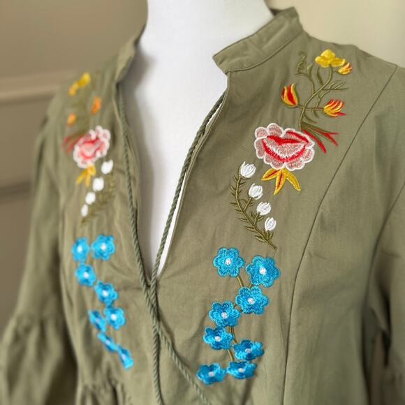 Women's V Neck Long Lantern Sleeve Shift Mini Dress Bohemian Embroidered Size M - Picture 6 of 12